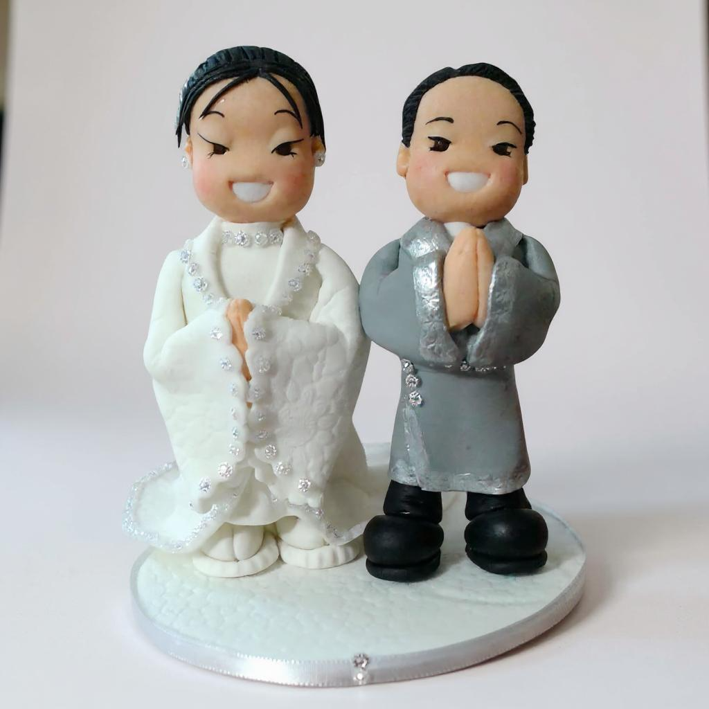 Topo de bolo tradicional em biscuit